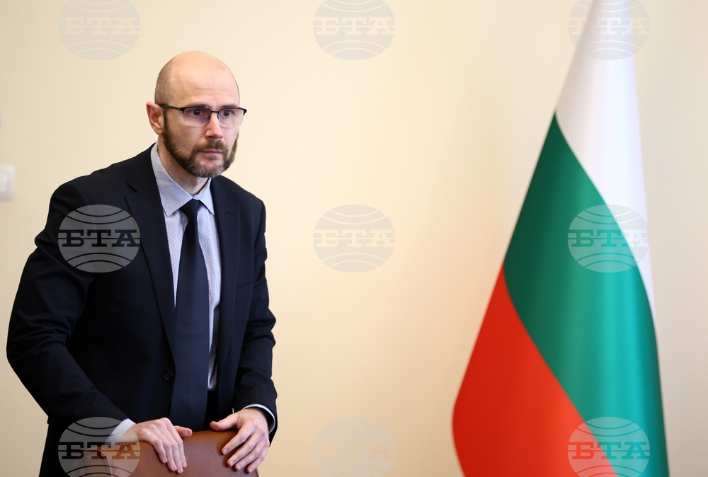 Служебният правосъден министър възнамерява винаги, когато има възможност, да присъства на заседанията на колегиите или Пленума на ВСС