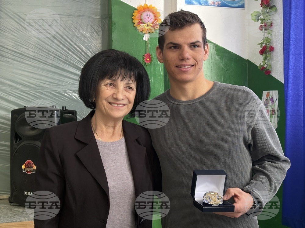 Село Клисура - Марио Матиканов - посрещане