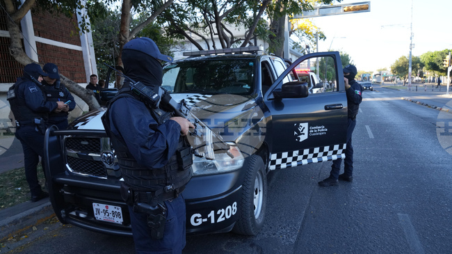 Най-малко 25 войници и 74 цивилни са загинали при нападенията на наркокартели след залавянето и смъртта на Ел Менчо, съобщиха мексиканските власти 