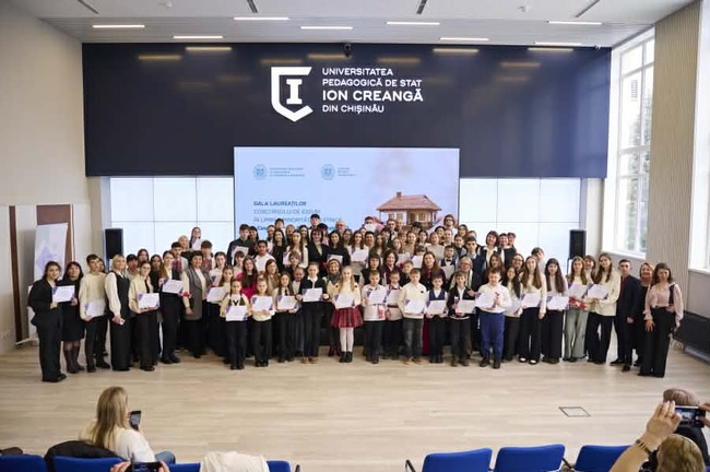 Наградиха победителите в първото издание на републиканския конкурс „Младият изследовател“ в Кишинев