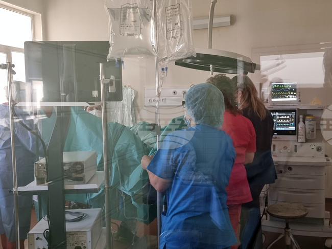 В амбулаториите в отдалечени райони лекарската дейност да не се извършва от персонал с по-ниски професионални умения, настояват медици