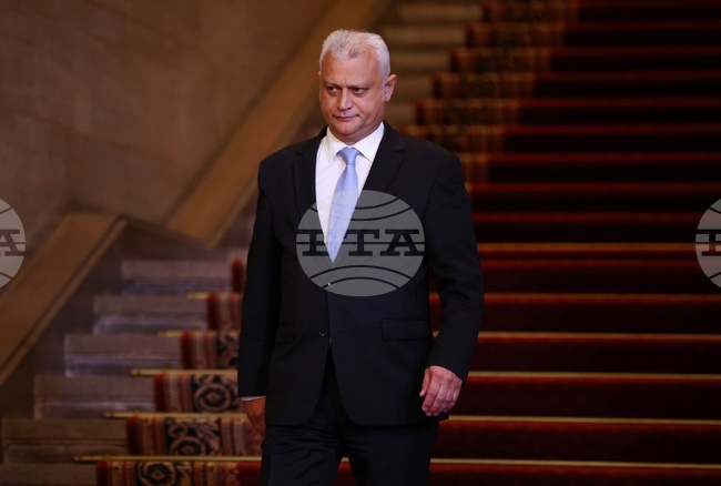 Служебният министър на вътрешните работи Емил Дечев се среща с областните директори, част от тях днес са сменени 