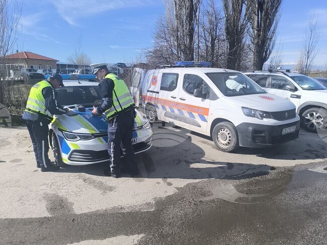 Повече от 160 моторни превозни средства са проверени при полицейска акция в област Пазарджик