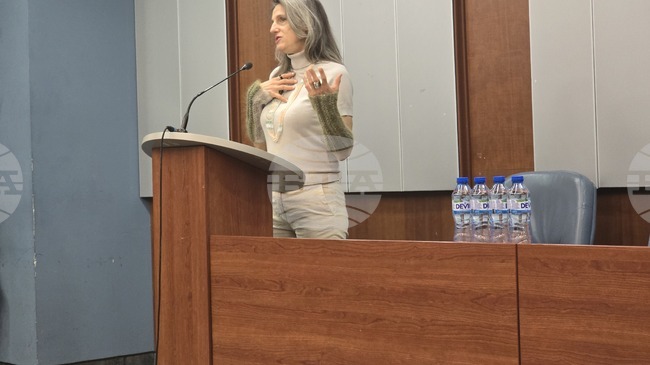 Етномузиколожката Марта Форсайт е запечатала в своите изследвания едно време, което още тогава е било на път да изчезне, каза Влада Томова