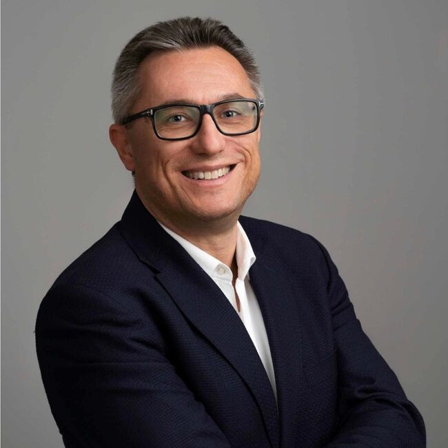 Новият областен управител на Русе Орлин Пенков: Поемам новия пост с идеята за гарантиране на честни и прозрачни избори, както и осигуряване на стабилно и устойчиво развитие на региона