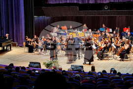 Варна - Националното училище по изкуствата „Добри Христов“ - годишнина - концерт