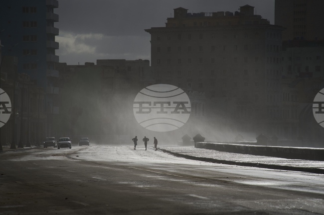 APTOPOX Cuba Daily Life