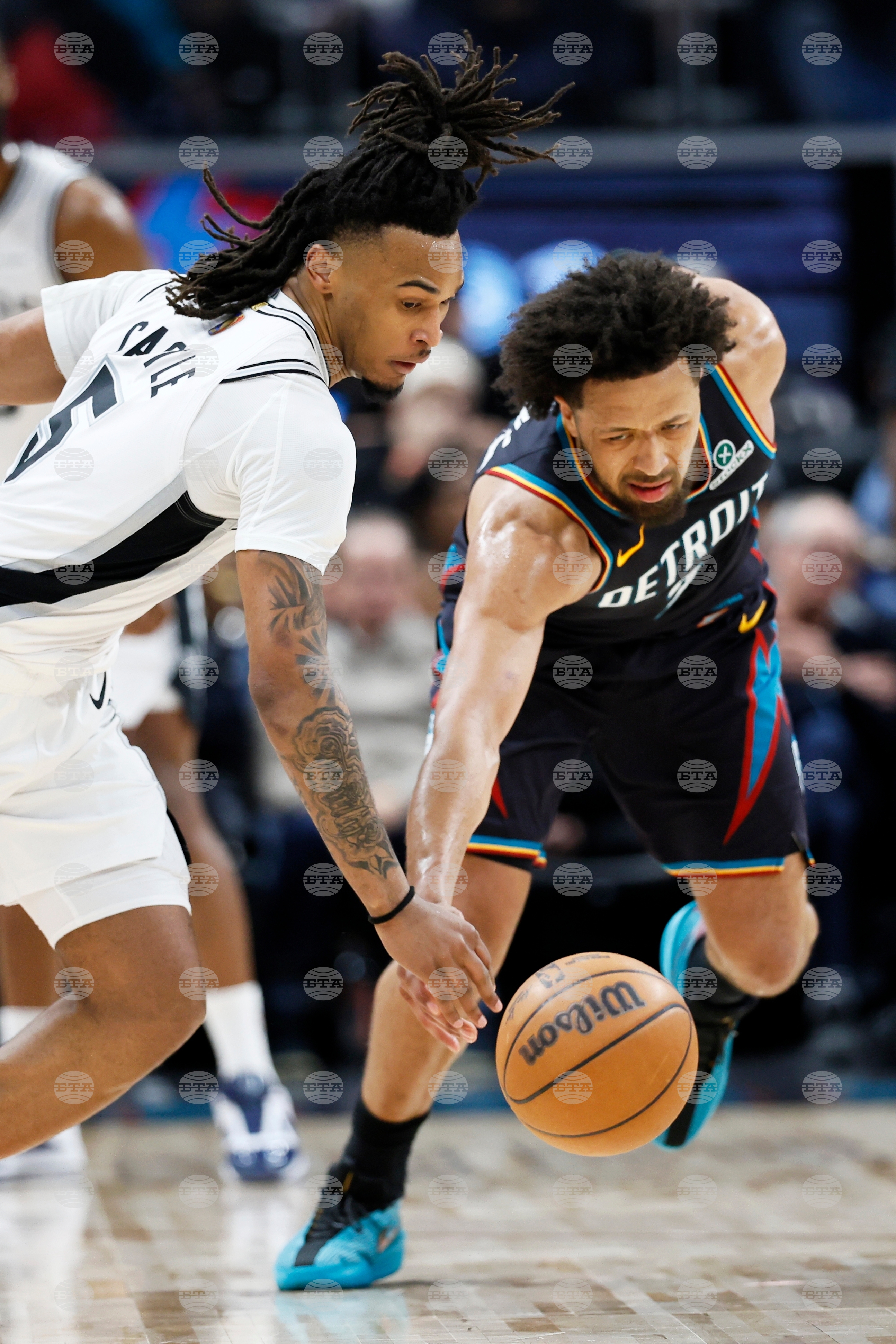 Spurs Pistons Basketball