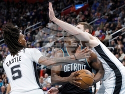 Spurs Pistons Basketball