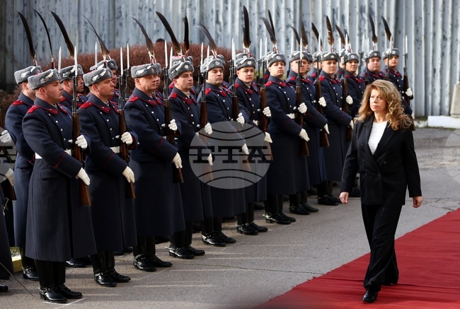 Във време на войни, несигурност и противопоставяне гласът на жените и майките трябва да се чуе силно, каза президентът Илияна Йотова