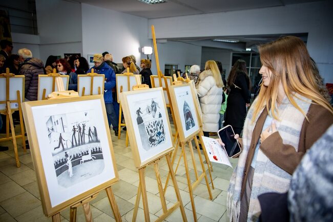 Асоциация "Докосни дъгата": Десетки гости уважиха откриването на изложбата „Истини и въображения: Пинокио и други фантазии“ в Пловдив