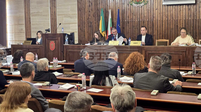 Годишен план за младежта и разходване на средства за управление на отпадъците за 2026 г. одобриха съветниците в Добрич