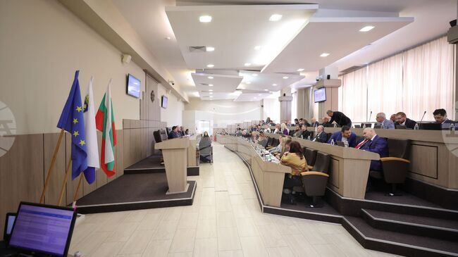 Общинският съвет в Бургас отхвърли предложението за пенсионерска карта за градския транспорт от 1 евро