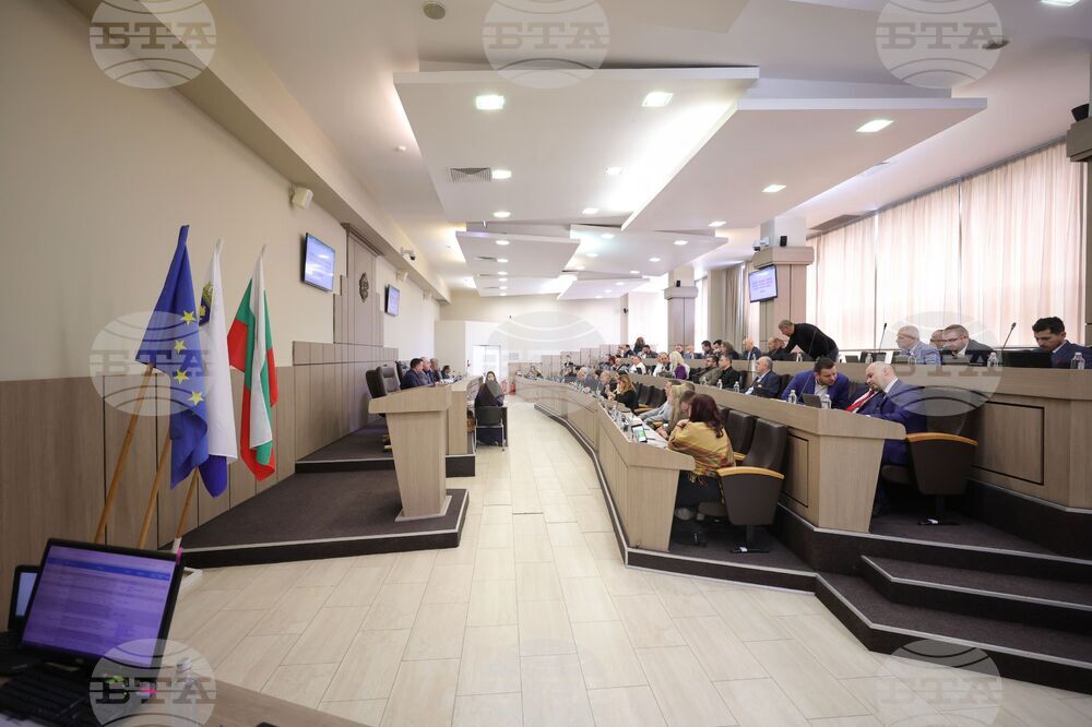 Общинският съвет в Бургас отхвърли предложението за пенсионерска карта за градския транспорт от 1 евро