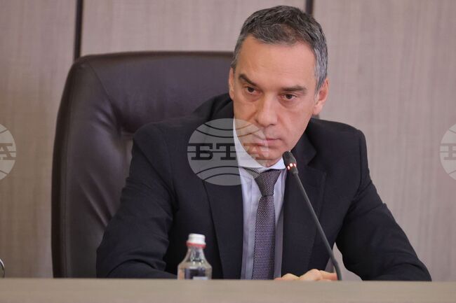 Община Бургас ще дофинансира полети до Милано и София, съобщи кметът Димитър Николов