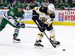 Bruins Hurricanes Hockey