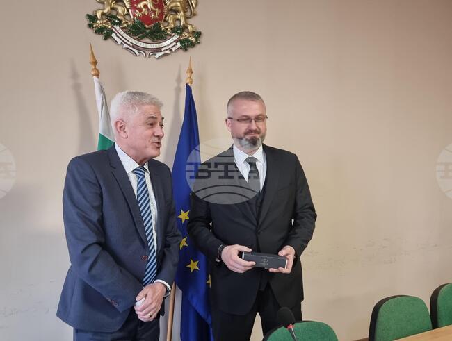 Основната ми цел е организирането на прозрачни и честни избори, каза новият областен управител на Кюстендил Кристиян Иванчов