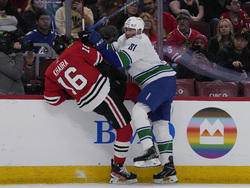 Canucks Blackhawks Hockey
