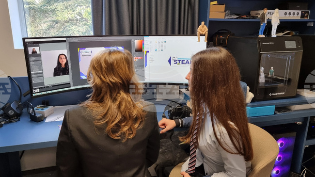 СТЕМ център помага на възпитаниците на Варненската търговска гимназия да разработват собствени учебни фирми