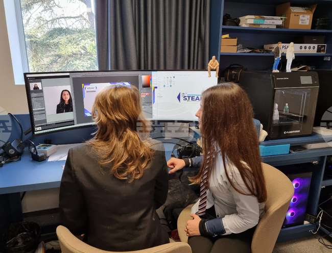 СТЕМ център помага на възпитаниците на Варненската търговска гимназия да разработват собствени учебни фирми