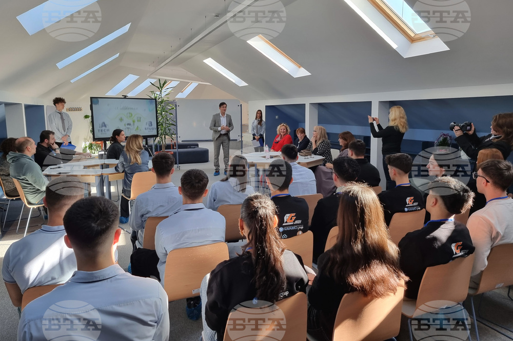 Варна - Търговска гимназия - СТЕМ център - откриване