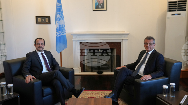 С обещание за нова среща и без особен напредък приключиха днешните разговори между кипърския президент и лидера на кипърските турци 