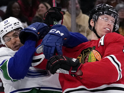 Canucks Blackhawks Hockey