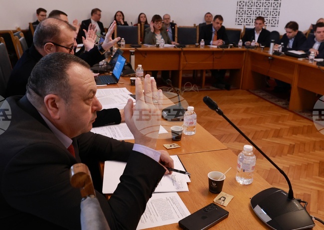 Правната комисия отхвърли ветото на президента върху промени в Изборния кодекс