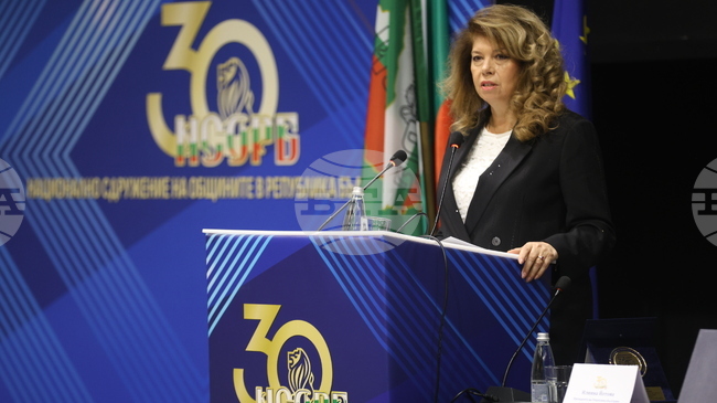  Големите национални цели са постижими единствено, когато имат подкрепата на 265 общини, без изключение, заяви президентът Илияна Йотова