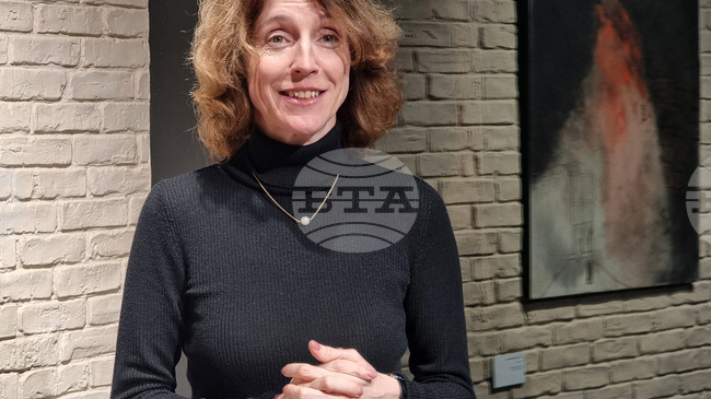 Езикът на изкуството трябва да говори на всеки, каза художничката Рада Цанкова