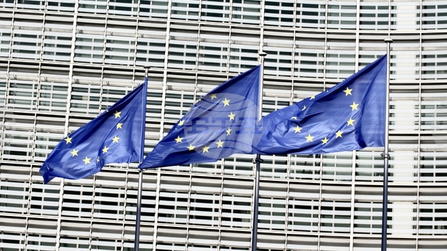 Европейската комисия продължава да очаква Орбан да спази поетите ангажименти за Украйна