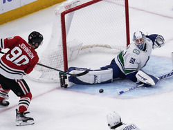 Canucks Blackhawks Hockey