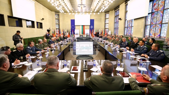 Chief of Defence Presents Analysis of Armed Forces' State and Preparedness in 2025 on Day One of Annual Conference