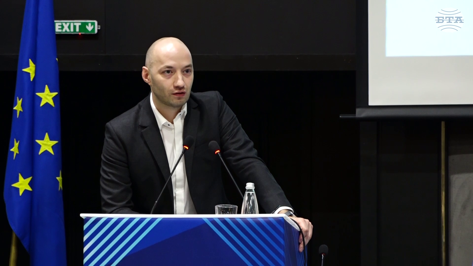 Над 40% от участниците в проучване на "Тренд" имат положително отношение към местната власт, съобщи Димитър Ганев