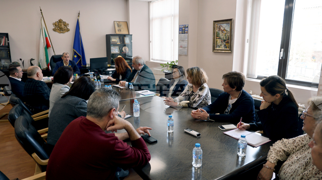 Служебният министър доц. Михаил Околийски започва възстановяване на Обществения съвет за изграждане на Национална детска болница