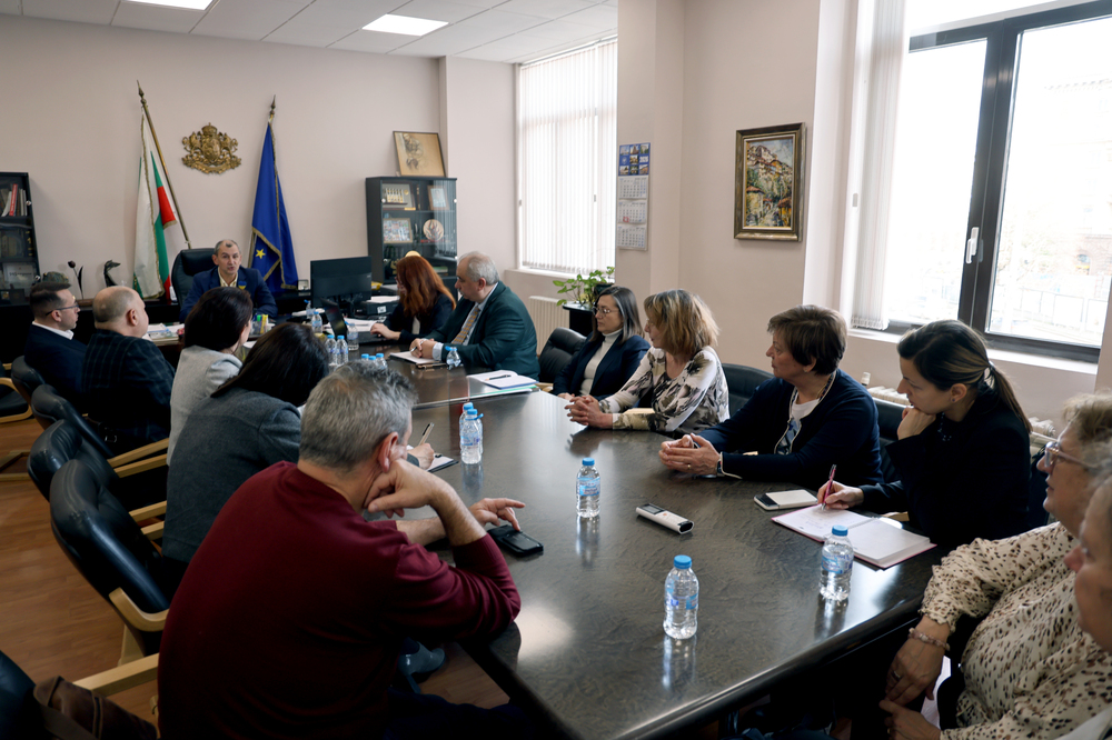 Служебният министър доц. Михаил Околийски започва възстановяване на Обществения съвет за изграждане на Национална детска болница