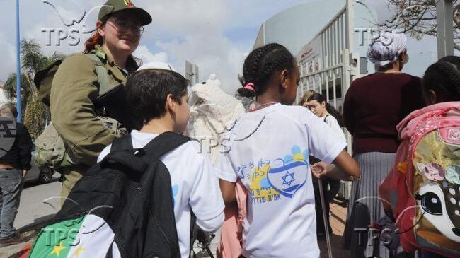 ТПС: Поколение на пауза - как разселените деца на Израел изгубиха близо две учебни години