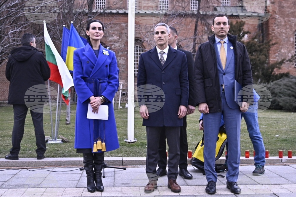 Среща-поклон пред героизма на украинския народ