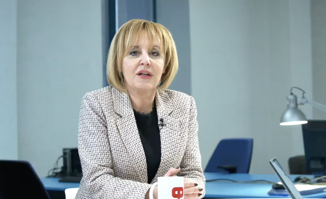Манолова: Министерството на енергетиката провери ли собствената си сметка за ток