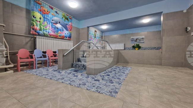 Басейнът в Детска градина „Чуден свят“ в Перник е обновен след повече от 25 години 