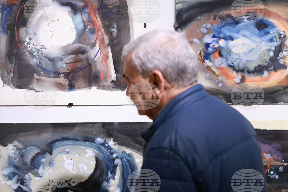 „Дечко Узунов. Космос“ - изложба