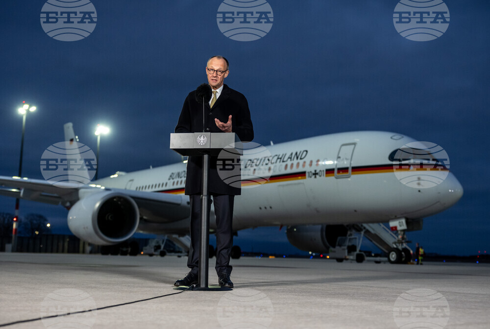 Мерц пристигна в Пекин на първото си официално посещение в Китай като канцлер на Германия