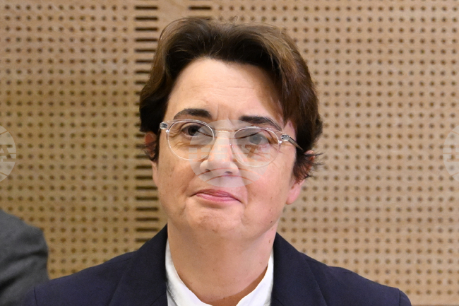 Бившата директорка на Лувъра има нова мисия, поверена й от Елисейския дворец, съобщават френски издания