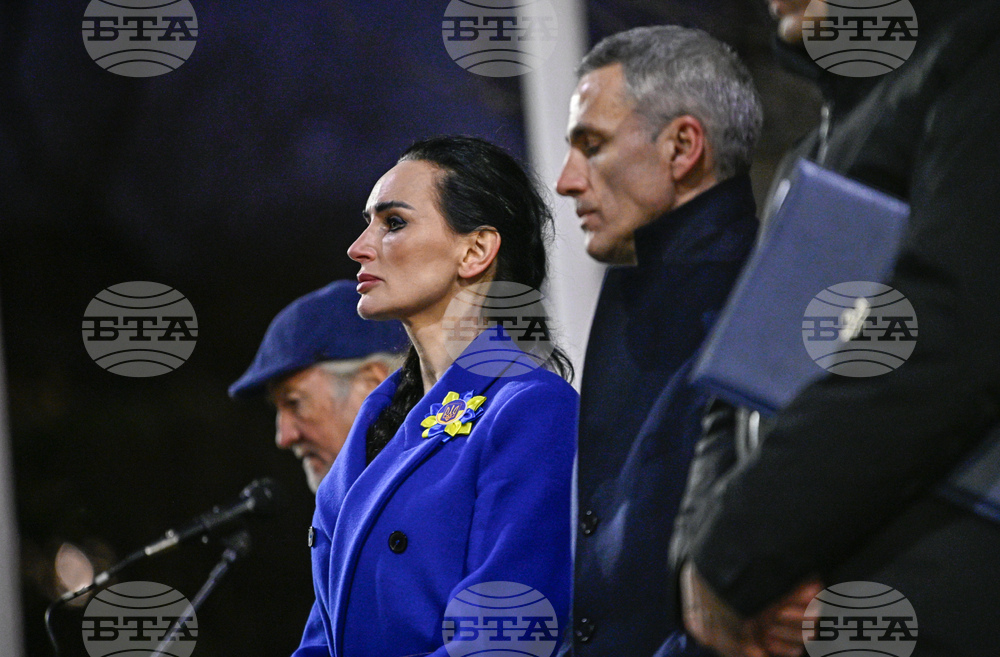 Среща-поклон пред героизма на украинския народ