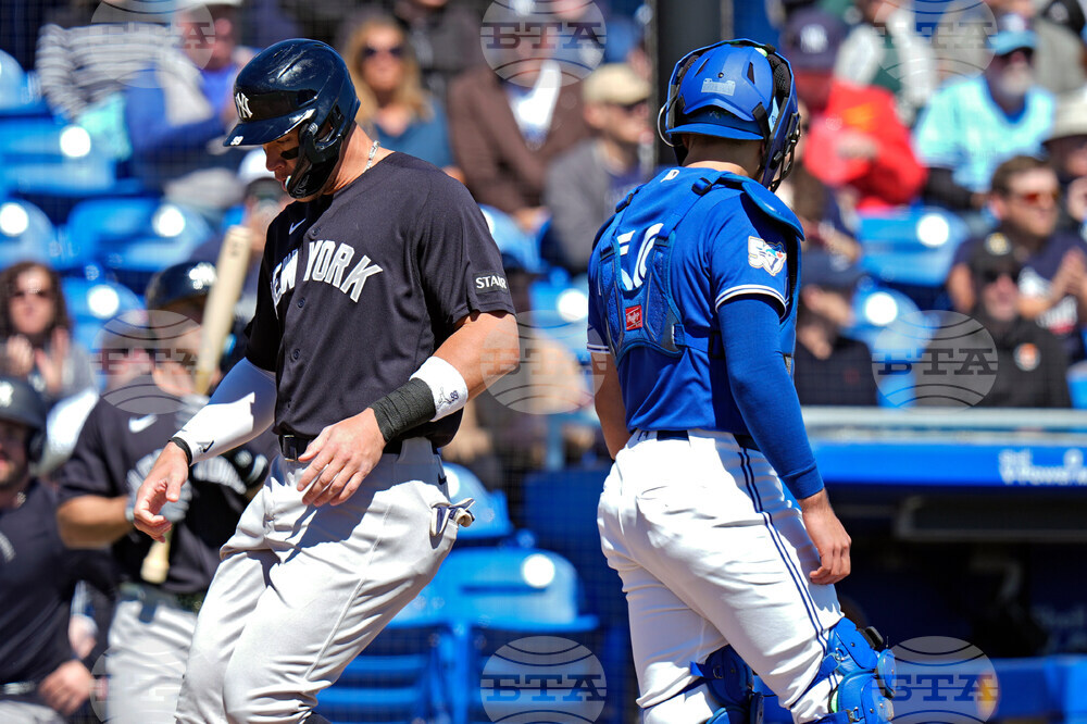 Yankees Blue Jays Baseball