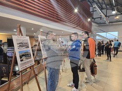 Аржентина - Комодоро Ривадавия - Антарктида - научноизследователски кораб "Св. св. Кирил и Методий" - българска общност