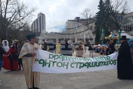 Разград - Международен ден на театъра - шествие