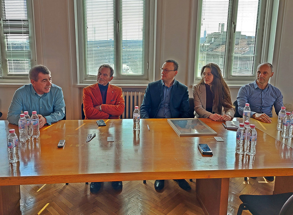 Български Туристически Съюз получи портрет на Алеко Константинов