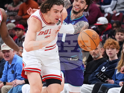 Hornets Bulls Basketball