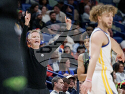 Warriors Pelicans Basketball